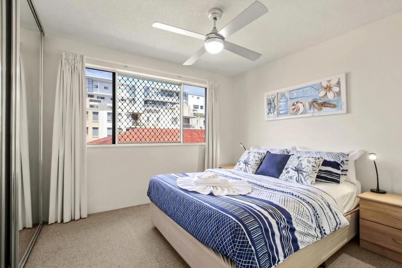 Cheltenham Apartments Unit 7 40 King St Caloundra